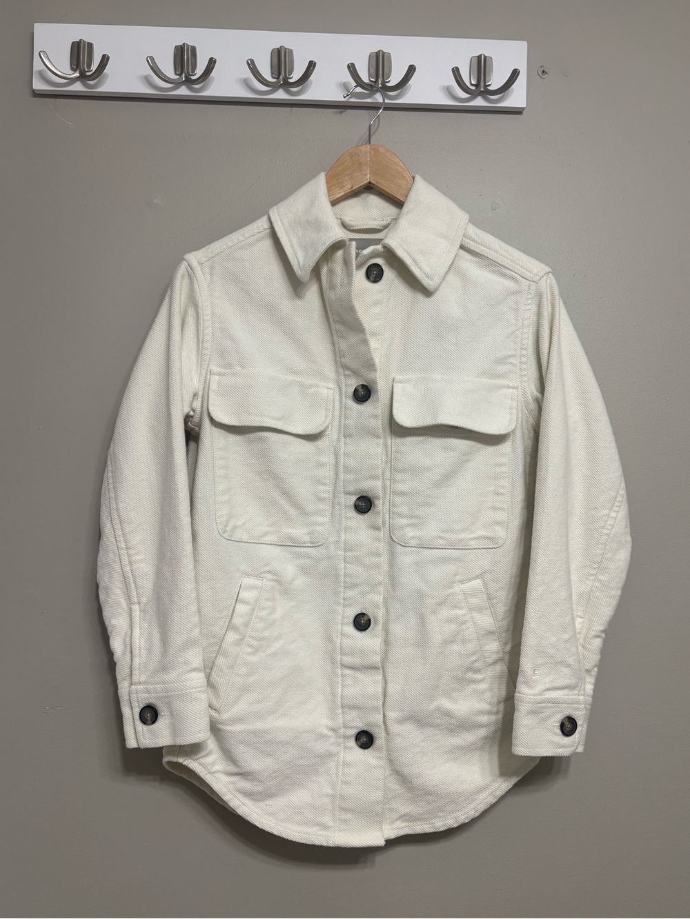 Everlane Cotton Canvas Shirt Jacket. Women’s size XXS